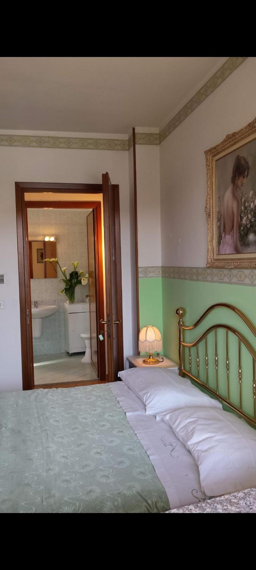B&B La Casa Gialla Di Luca Mazzè Esterno foto